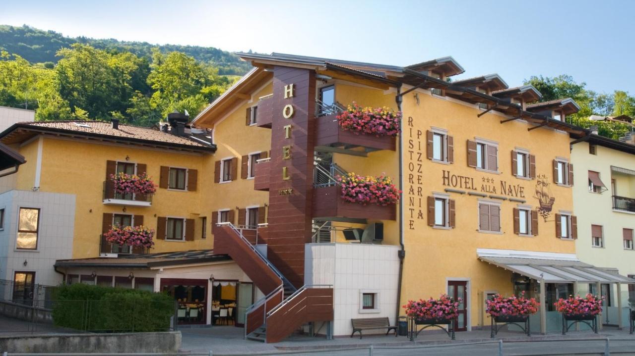 Hotel Ristorante Alla Nave Lavis Esterno foto