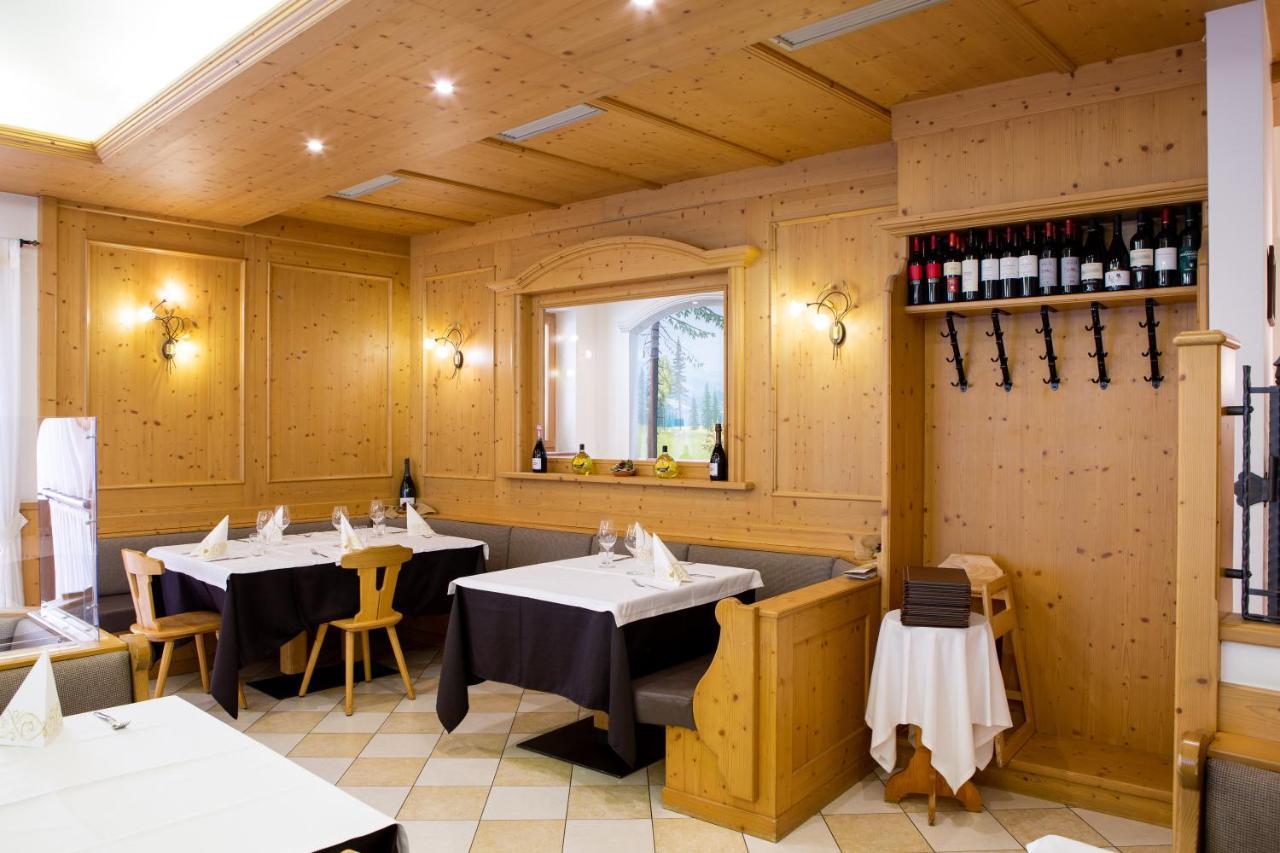 Hotel Ristorante Alla Nave Lavis Esterno foto